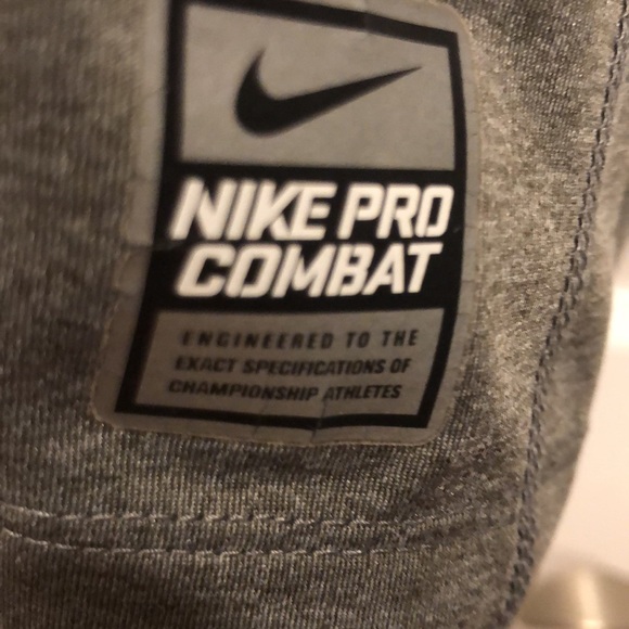 Nike Pro Combat Dri Fit T-Shirt  Size L - Picture 4 of 10